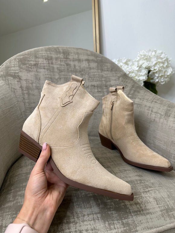 River Suede Ankle Cowboy Boots - Beige